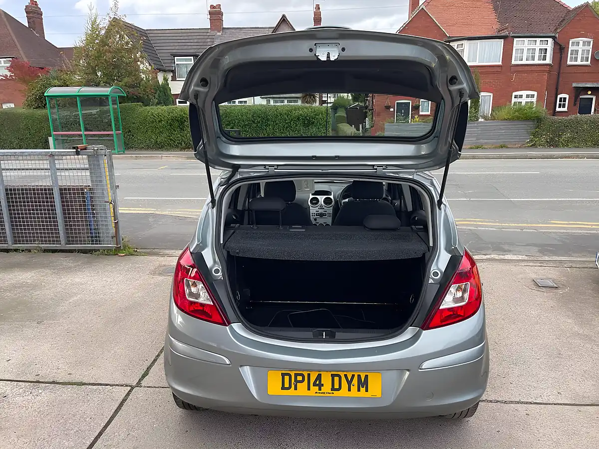 Used 2014 Vauxhall Corsa Design Silver - Interior and Exterior details 14