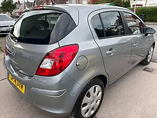 Used 2014 Vauxhall Corsa Design Silver - Interior and Exterior details 15