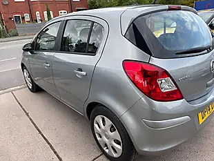 Used 2014 Vauxhall Corsa Design Silver - Interior and Exterior details 17