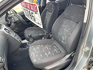 Used 2014 Vauxhall Corsa Design Silver - Interior and Exterior details 18