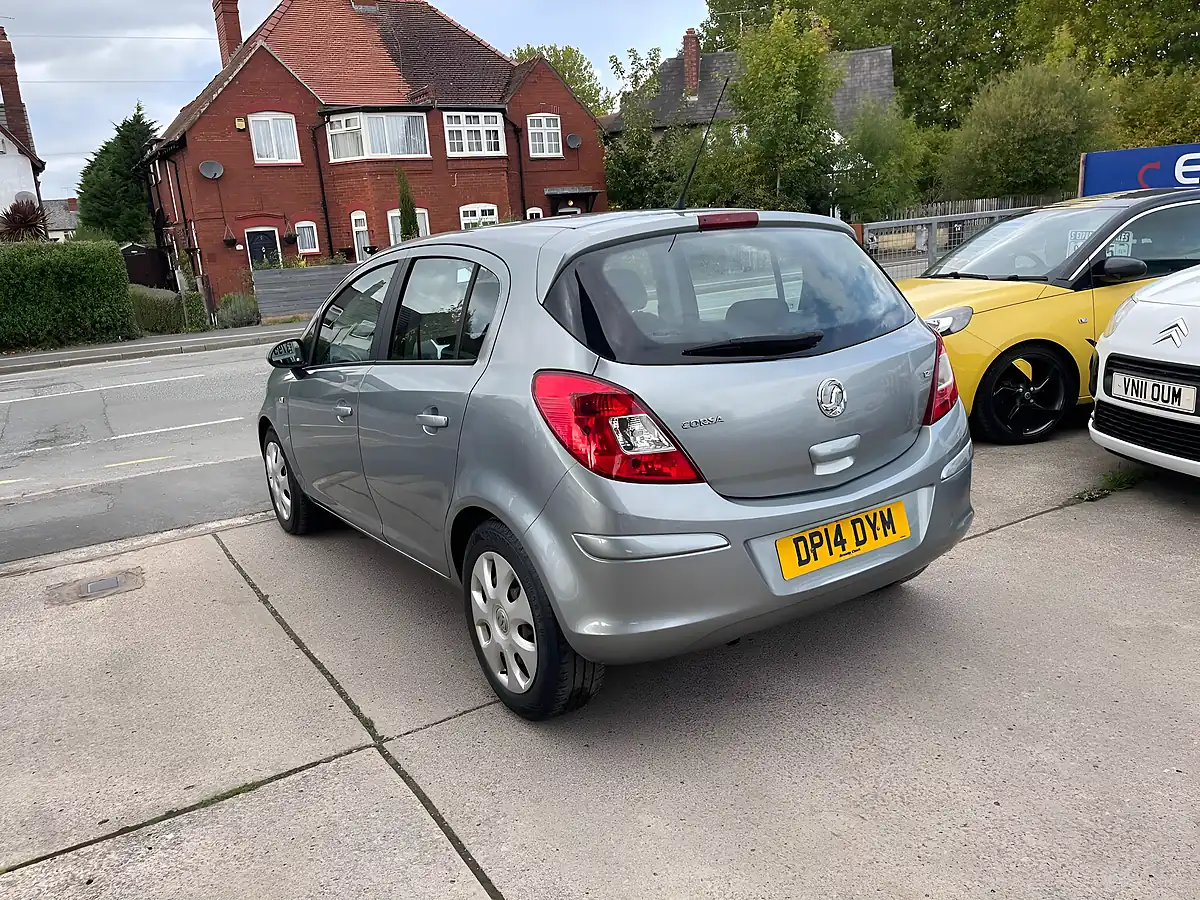 Used 2014 Vauxhall Corsa Design Silver - Interior and Exterior details 4