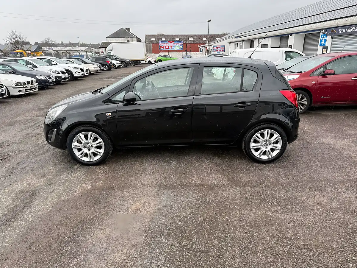 Used 2014 Vauxhall Corsa Energy Black - Interior and Exterior details 8