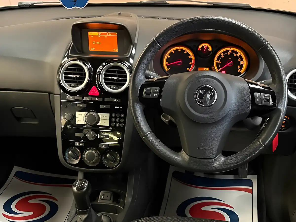 Used 2014 Vauxhall Corsa Excite Black - Interior and Exterior details 13