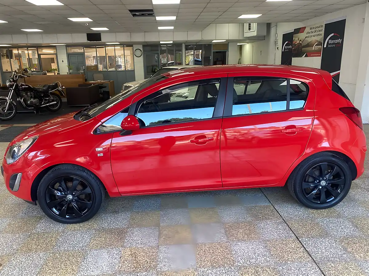 Used 2014 Vauxhall Corsa Excite Red - Interior and Exterior details 4