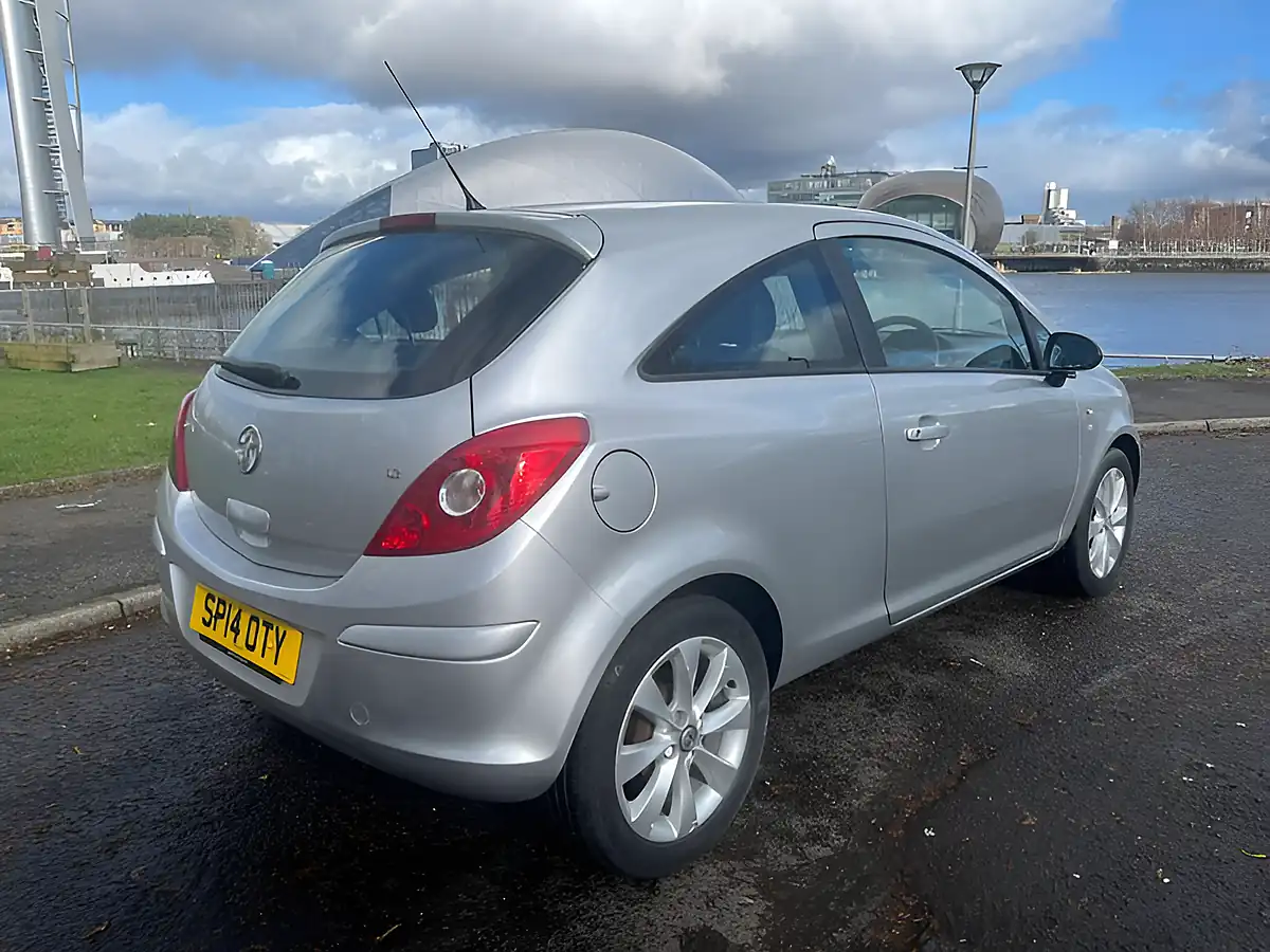 Used 2014 Vauxhall Corsa Excite Sovreign Silver - Interior and Exterior details 13