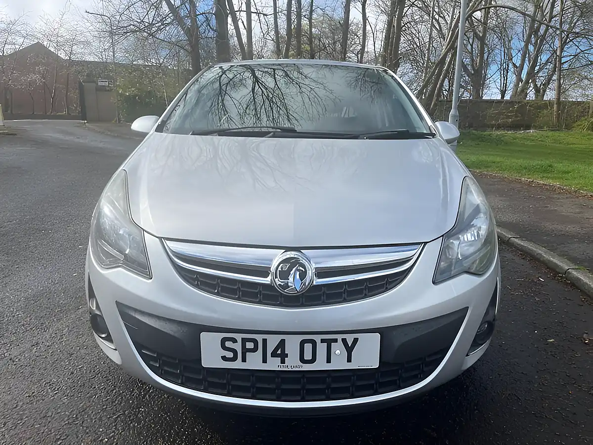Used 2014 Vauxhall Corsa Excite Sovreign Silver - Interior and Exterior details 3