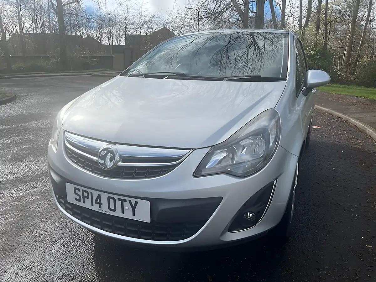 Used 2014 Vauxhall Corsa Excite Sovreign Silver - Interior and Exterior details 4