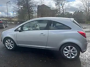 Used 2014 Vauxhall Corsa Excite Sovreign Silver - Interior and Exterior details 8