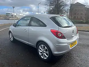 Used 2014 Vauxhall Corsa Excite Sovreign Silver - Interior and Exterior details 9