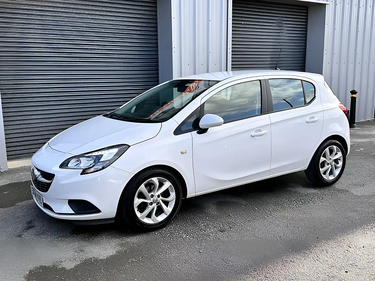 Used 2014 Vauxhall Corsa Excite White - Interior and Exterior details 12