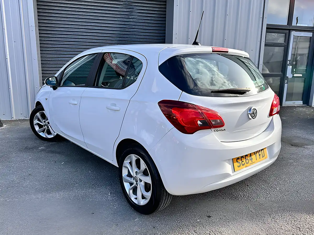 Used 2014 Vauxhall Corsa Excite White - Interior and Exterior details 14