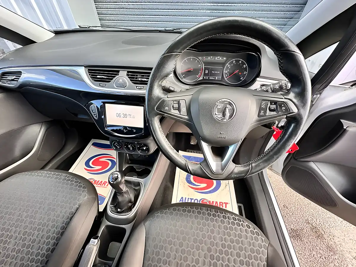 Used 2014 Vauxhall Corsa Excite White - Interior and Exterior details 19