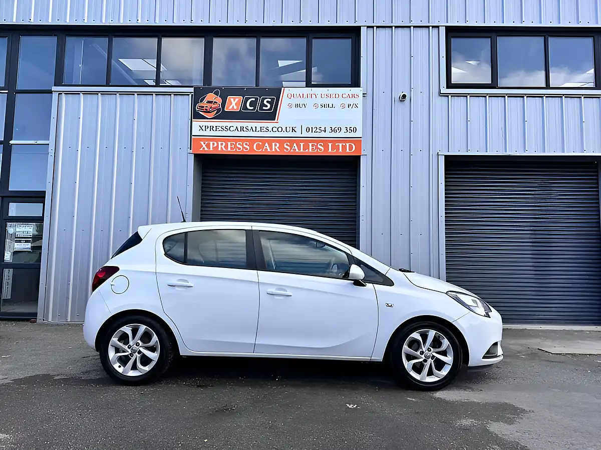 Used 2014 Vauxhall Corsa Excite White - Interior and Exterior details 8