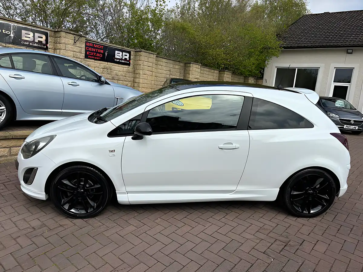 Used 2014 Vauxhall Corsa Limited Edition Arctic White - Interior and Exterior details 7