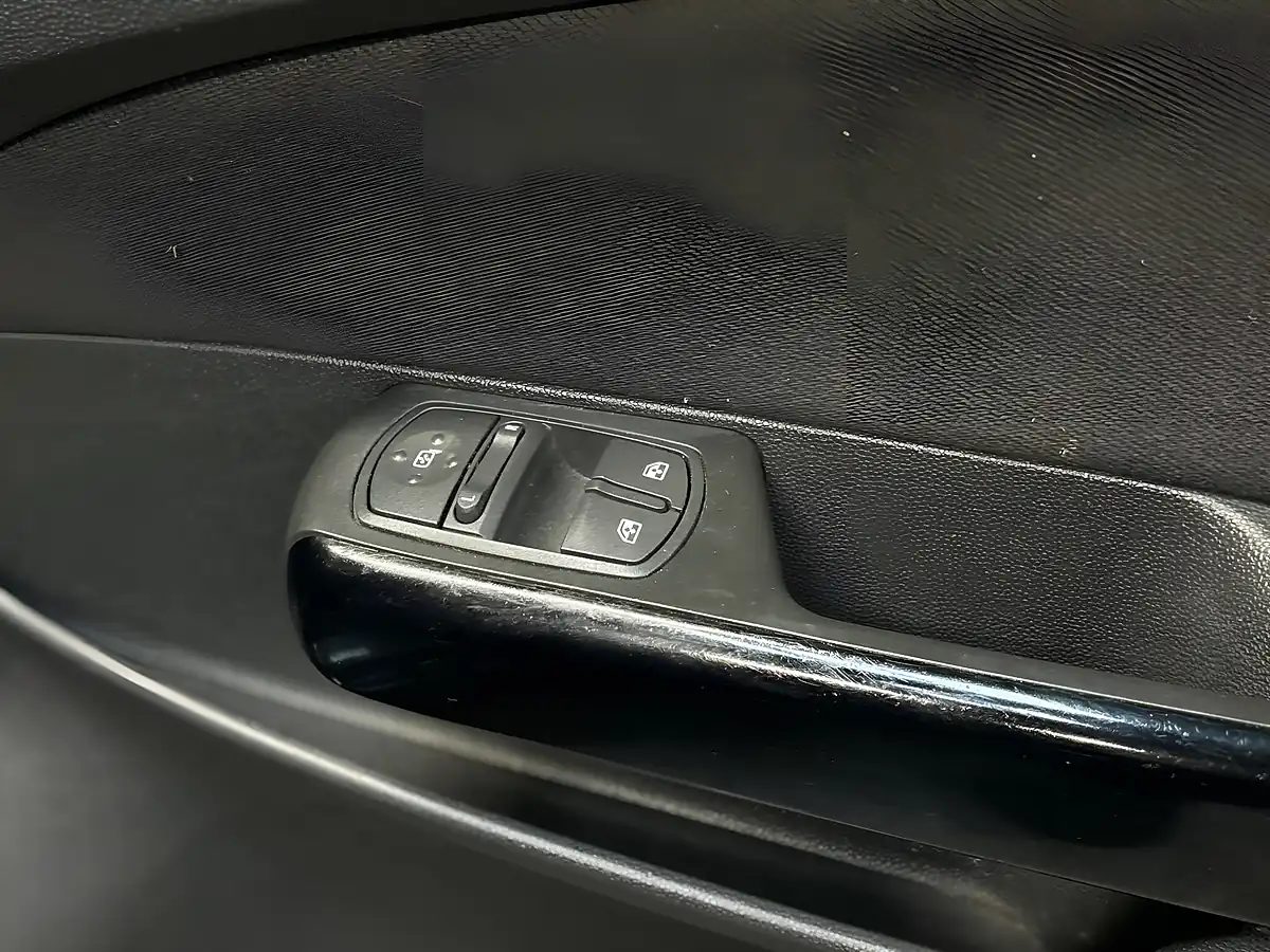 Used 2014 Vauxhall Corsa Limited Edition Black - Interior and Exterior details 12
