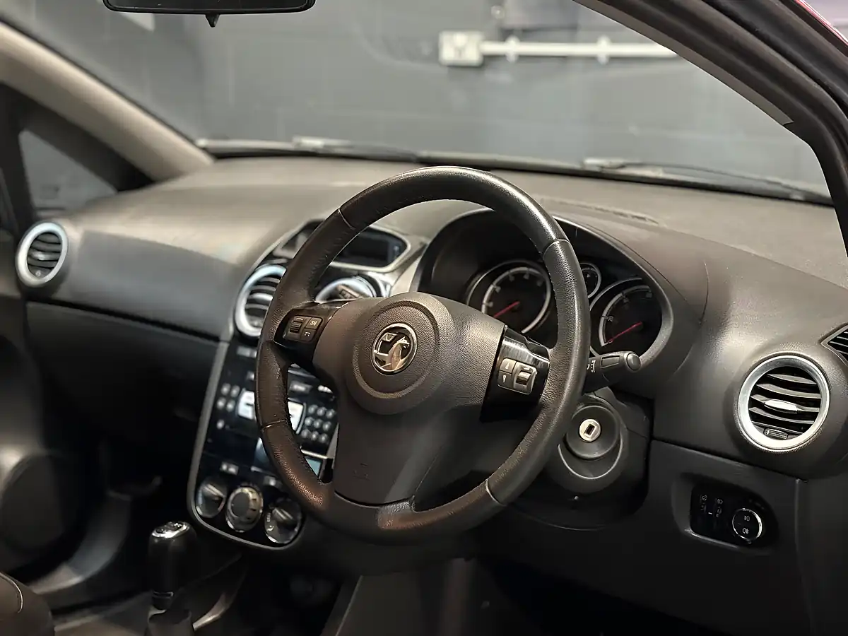 Used 2014 Vauxhall Corsa Limited Edition Black - Interior and Exterior details 9