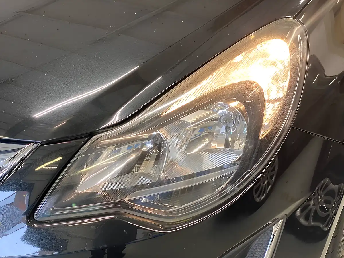 Used 2014 Vauxhall Corsa Limited Edition Black - Interior and Exterior details 18