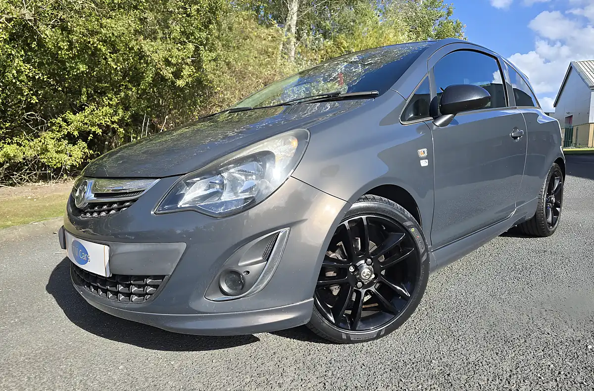Used 2014 Vauxhall Corsa Limited Edition Grey - Interior and Exterior details 15