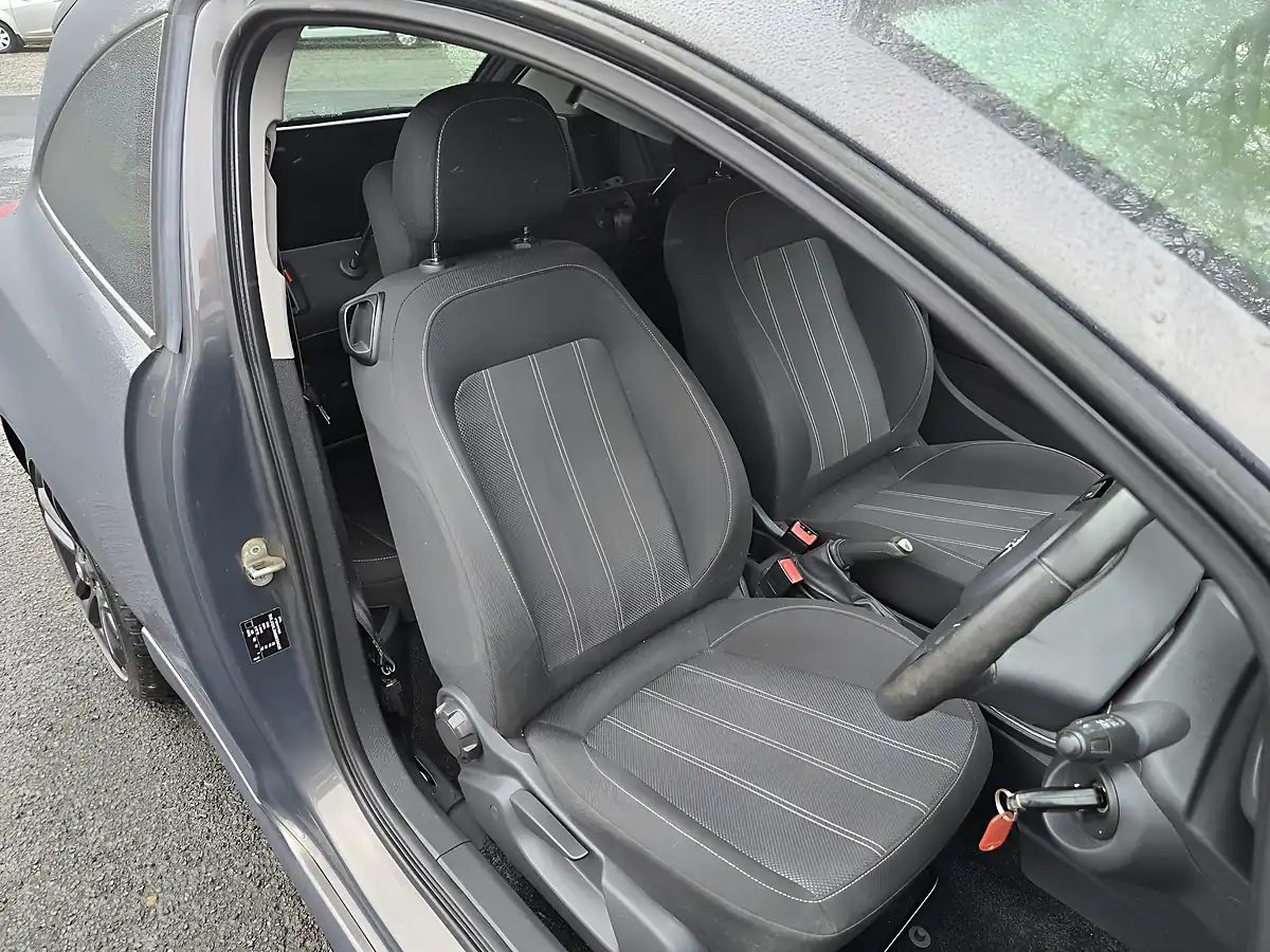 Used 2014 Vauxhall Corsa Limited Edition Grey - Interior and Exterior details 4