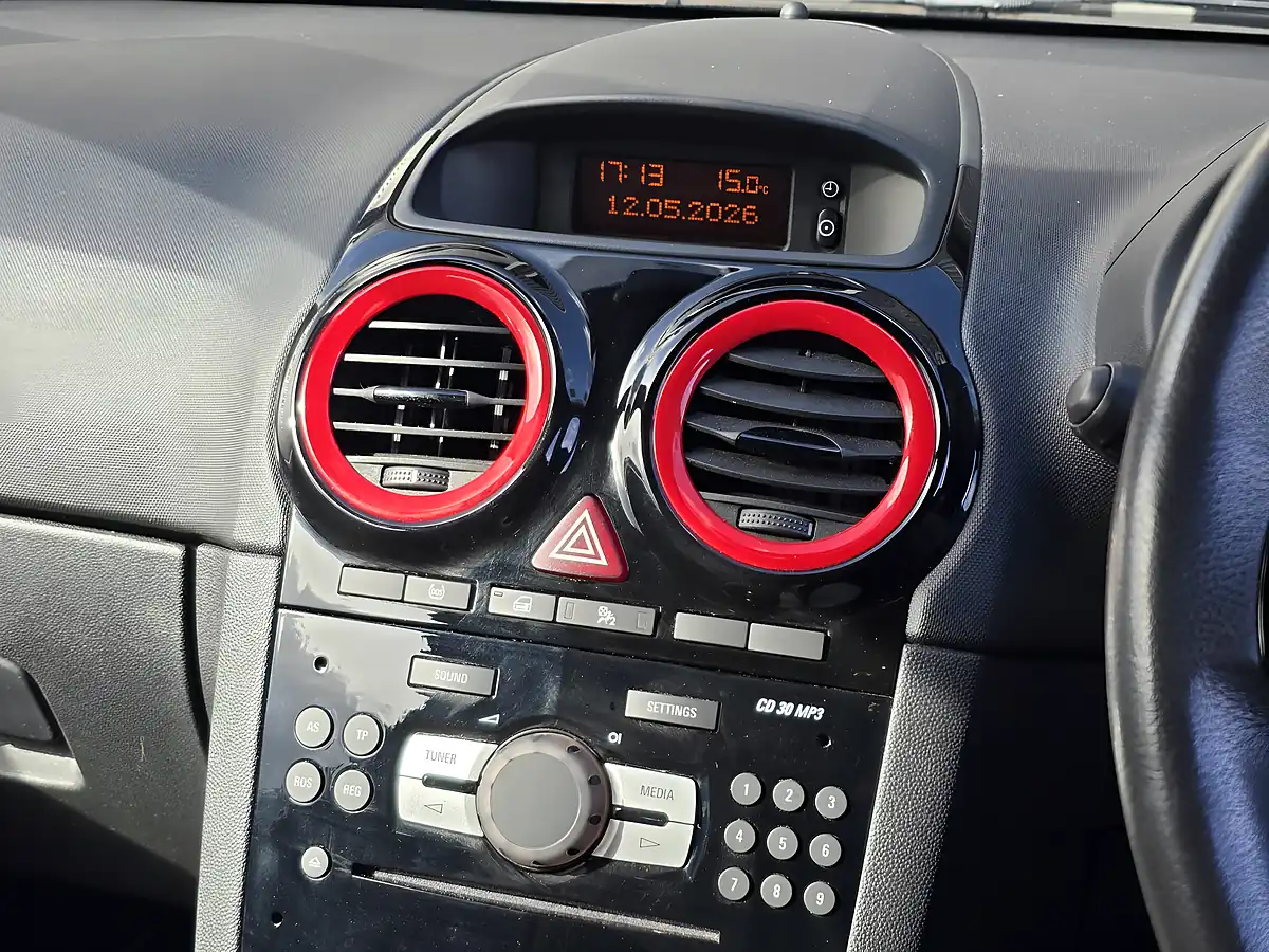 Used 2014 Vauxhall Corsa Limited Edition Red - Interior and Exterior details 10