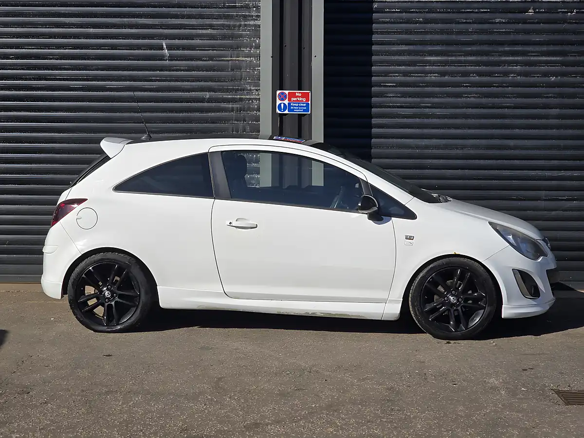 Used 2014 Vauxhall Corsa Limited Edition White - Interior and Exterior details 5