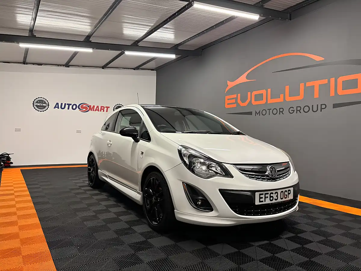 Used 2014 Vauxhall Corsa Limited Edition White - Interior and Exterior details 4