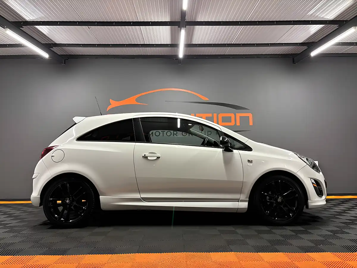 Used 2014 Vauxhall Corsa Limited Edition White - Interior and Exterior details 5
