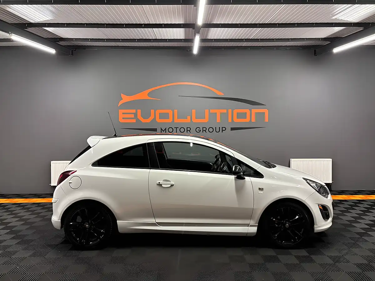 Used 2014 Vauxhall Corsa Limited Edition White - Interior and Exterior details 8