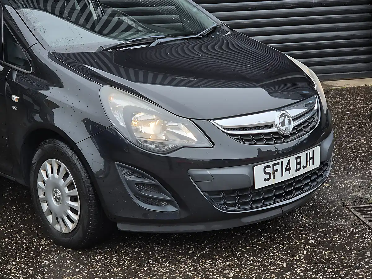 Used 2014 Vauxhall Corsa S Black - Front View