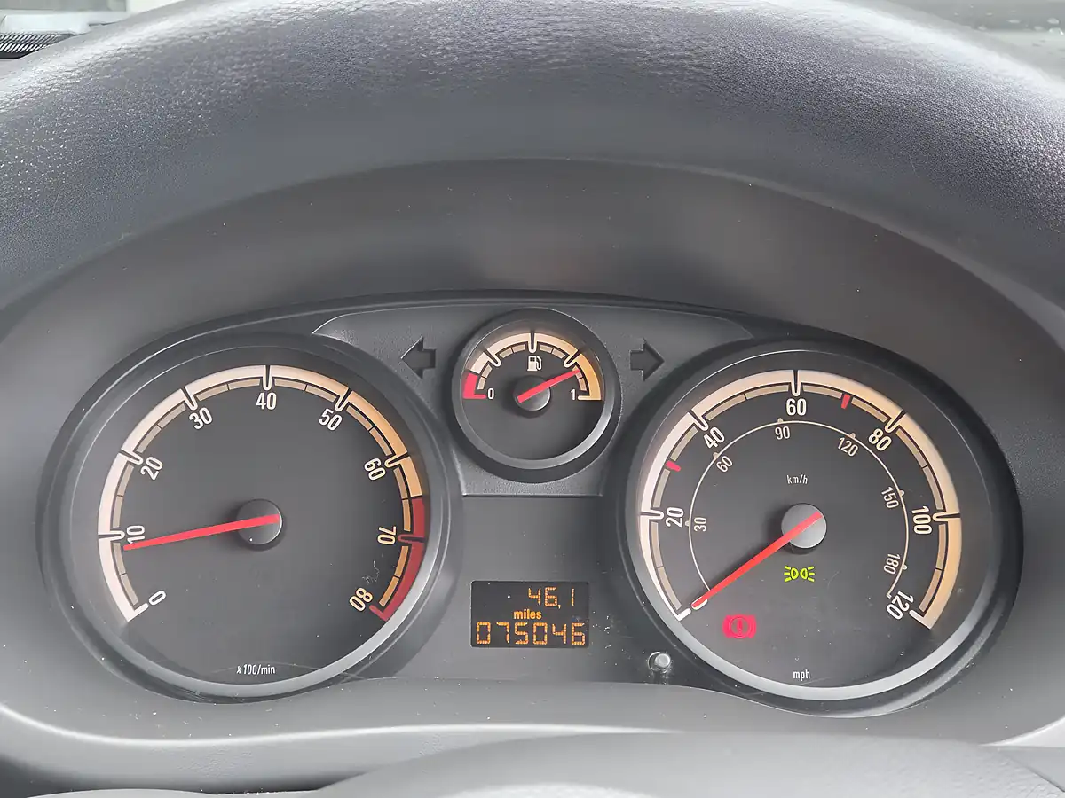 Used 2014 Vauxhall Corsa S Black - Interior and Exterior details 9