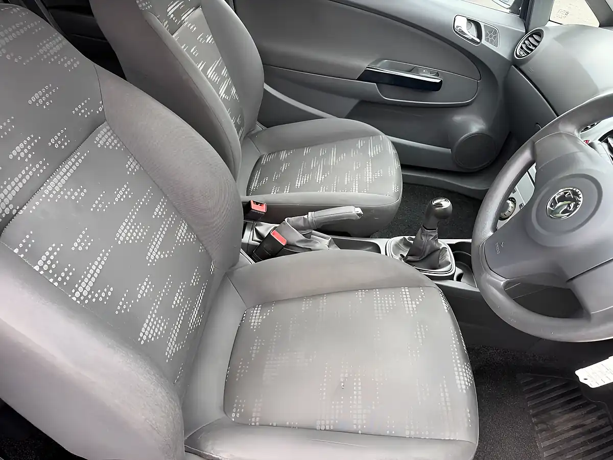 Used 2014 Vauxhall Corsa S Blue - Interior and Exterior details 14