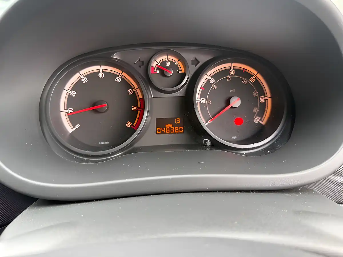 Used 2014 Vauxhall Corsa S Blue - Interior and Exterior details 16