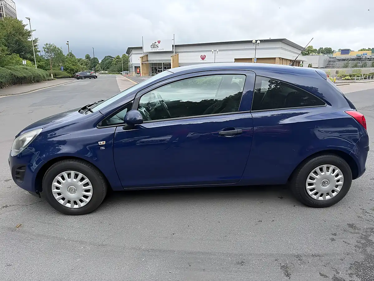 Used 2014 Vauxhall Corsa S Blue - Interior and Exterior details 4