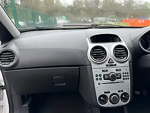 Used 2014 Vauxhall Corsa S White - Interior and Exterior details 10