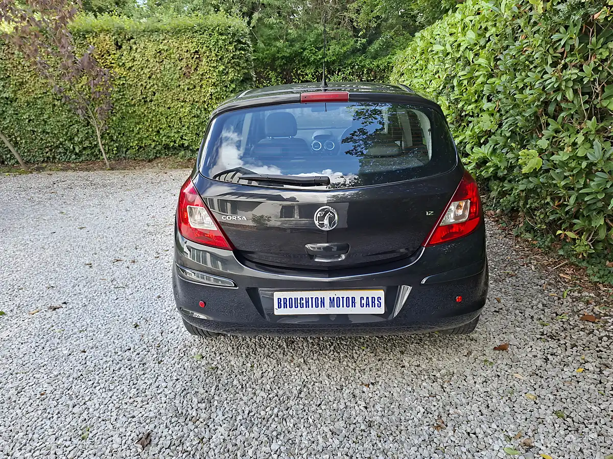 Used 2014 Vauxhall Corsa Se Black - Interior and Exterior details 8