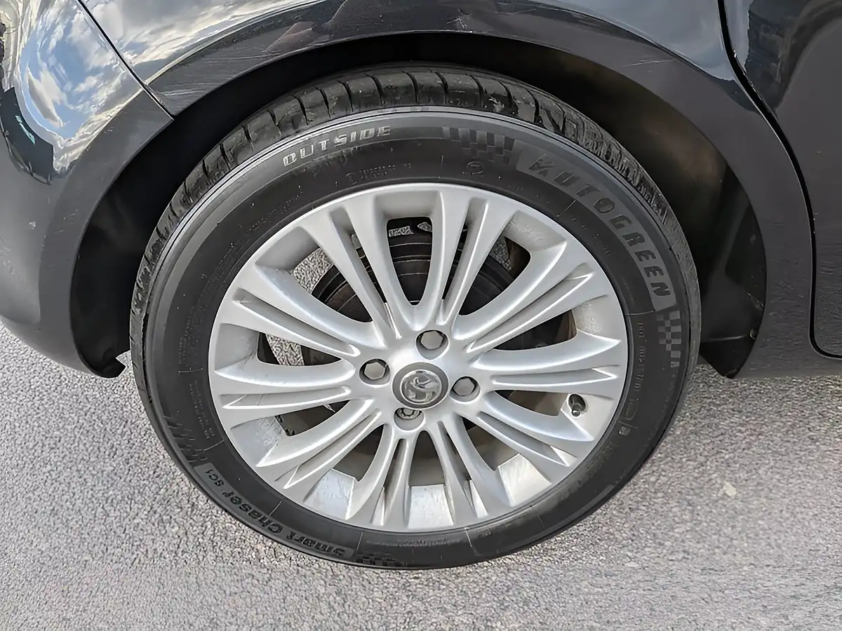 Used 2014 Vauxhall Corsa Se Black - Interior and Exterior details 17