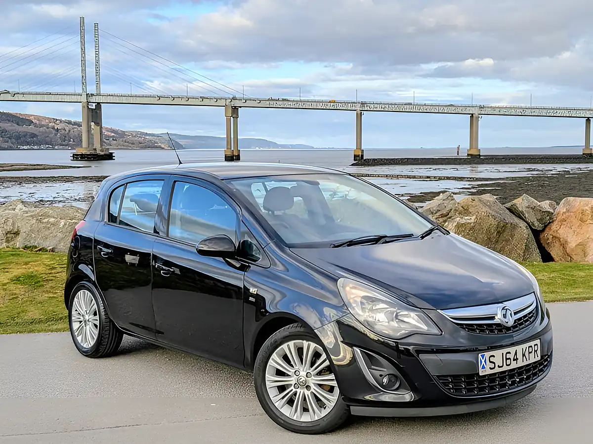 Used 2014 Vauxhall Corsa Se Black - Interior and Exterior details 3