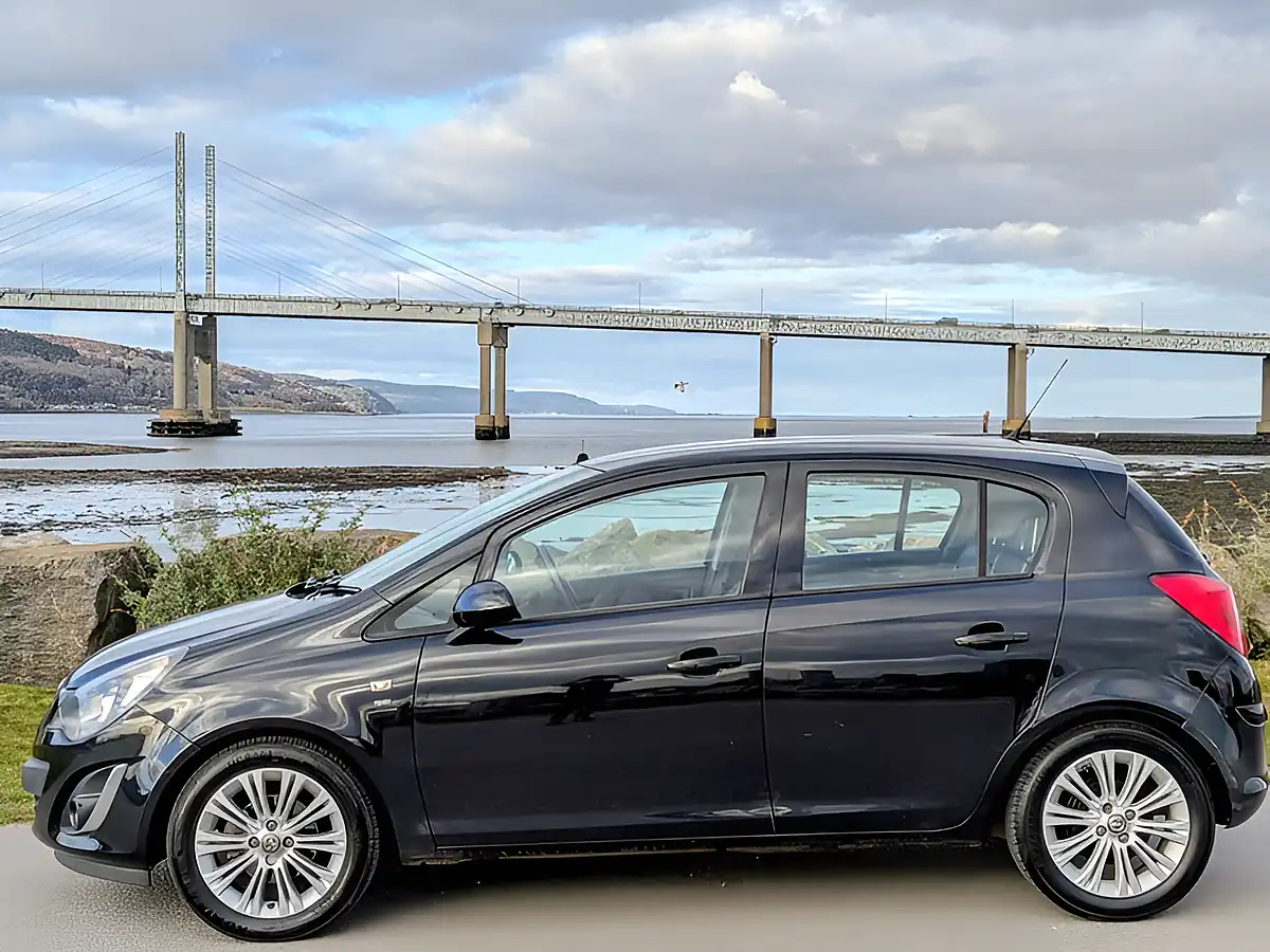 Used 2014 Vauxhall Corsa Se Black - Interior and Exterior details 8