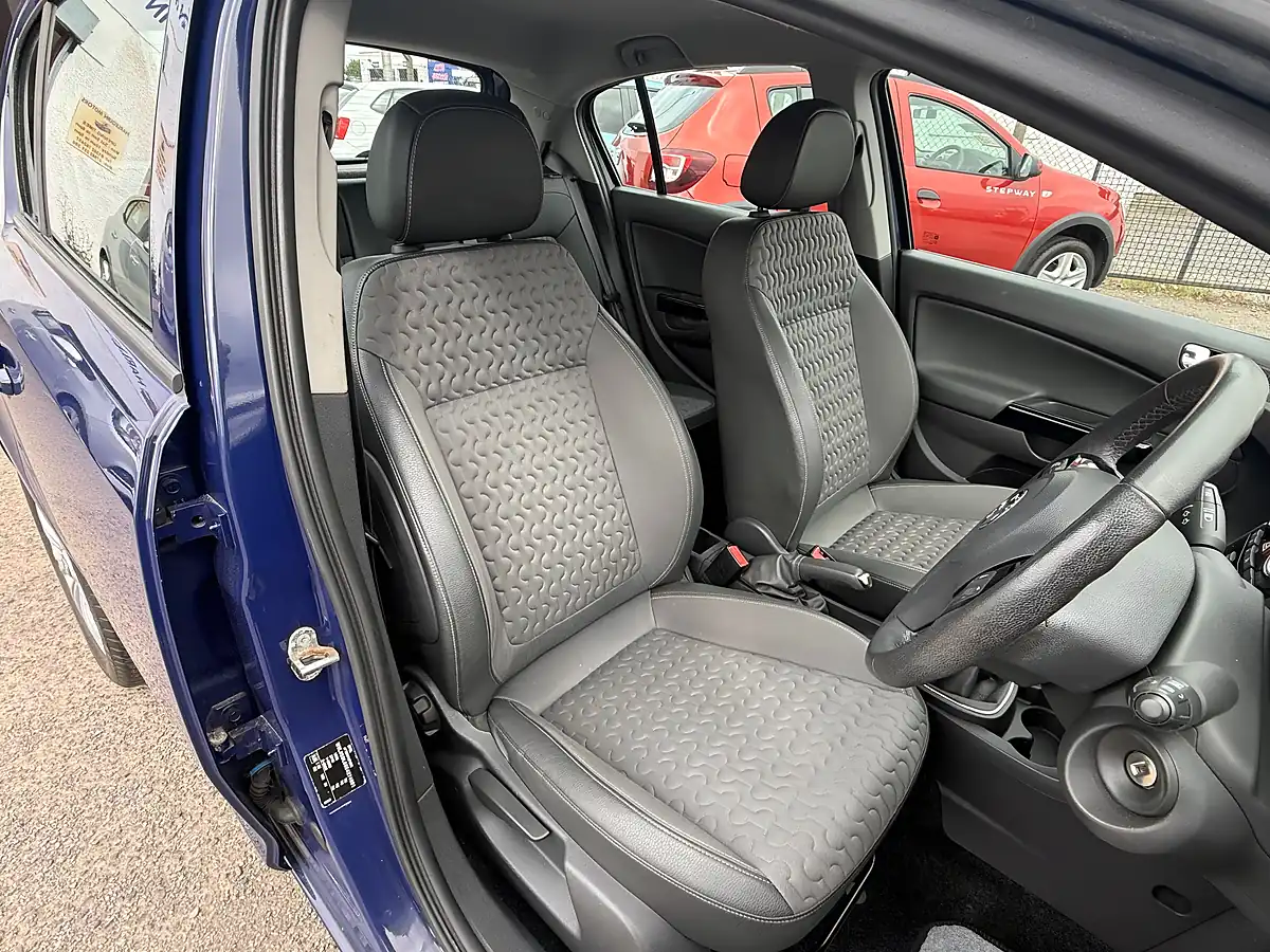 Used 2014 Vauxhall Corsa Se Blue - Interior and Exterior details 10