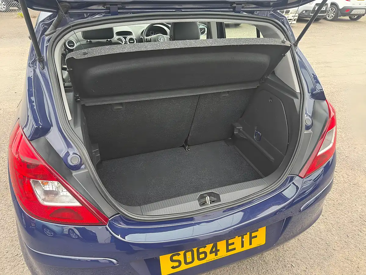 Used 2014 Vauxhall Corsa Se Blue - Interior and Exterior details 13