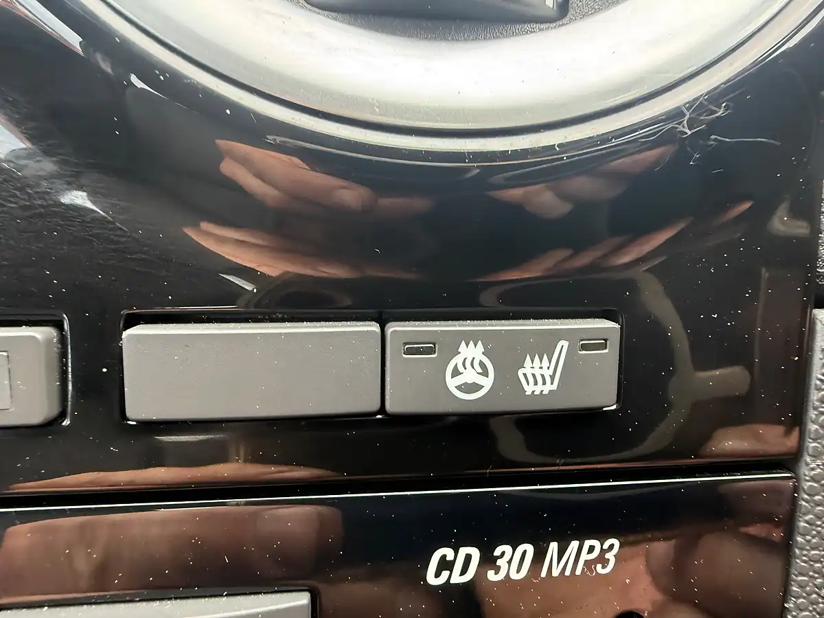 Used 2014 Vauxhall Corsa Se Blue - Interior and Exterior details 19