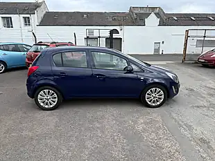 Used 2014 Vauxhall Corsa Se Blue - Interior and Exterior details 4