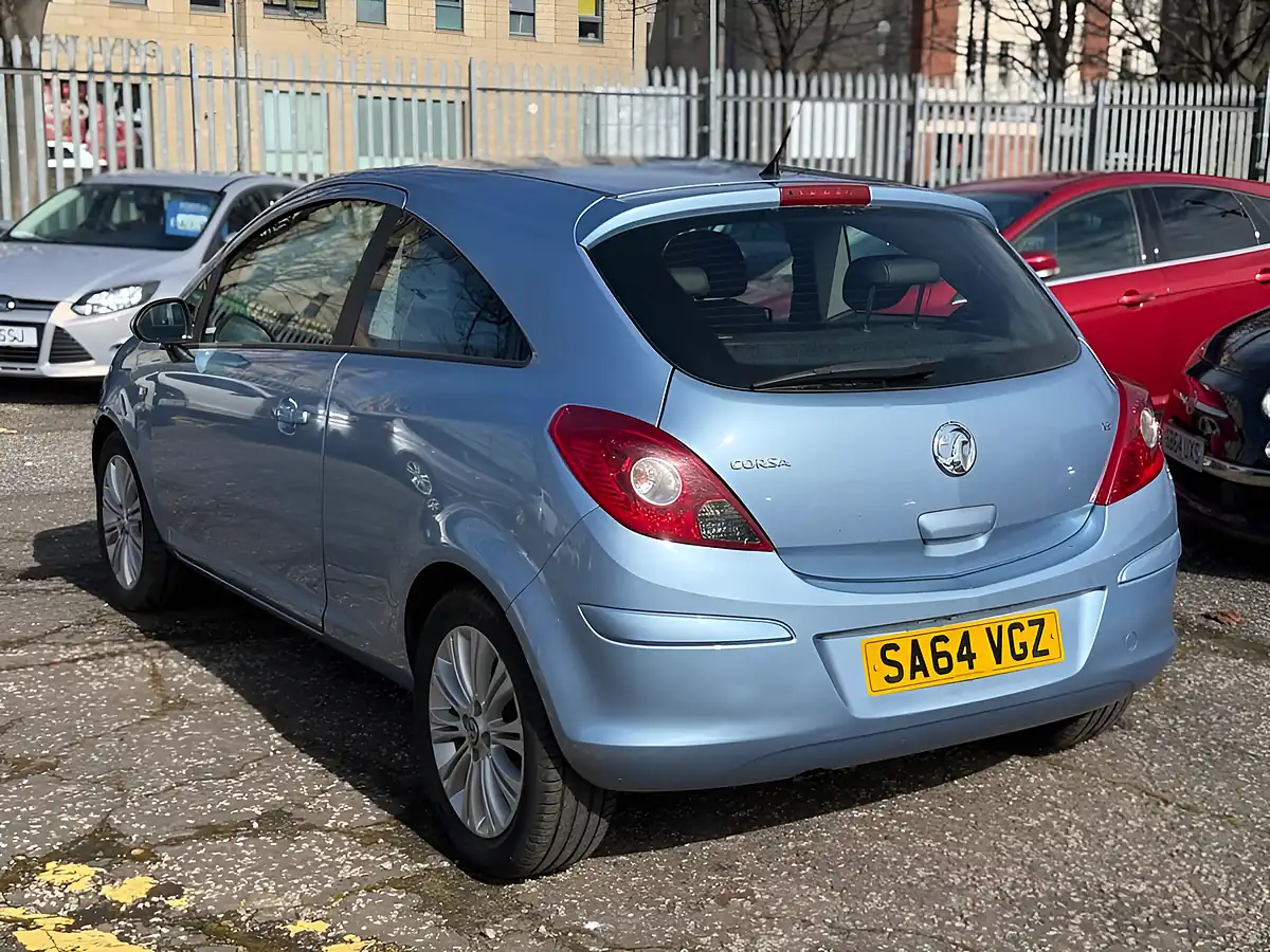 Used 2014 Vauxhall Corsa Se Blue - Interior and Exterior details 4