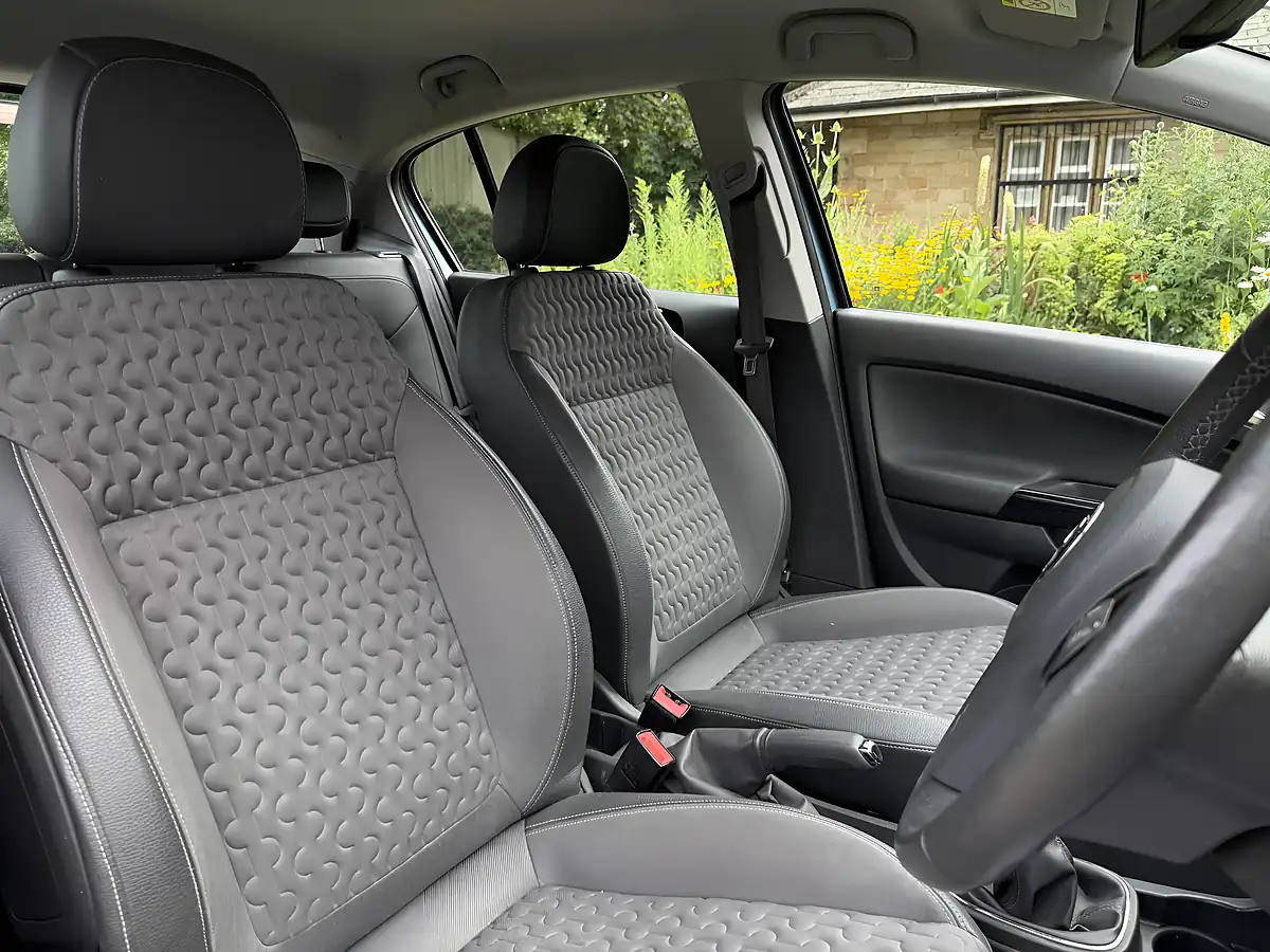Used 2014 Vauxhall Corsa Se Blue - Interior and Exterior details 11