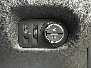 Used 2014 Vauxhall Corsa Se Blue - Interior and Exterior details 20