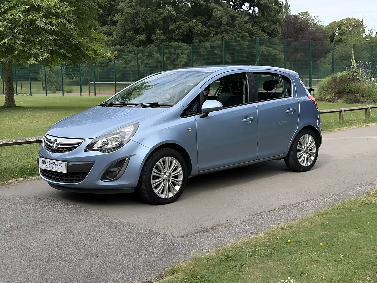 Used 2014 Vauxhall Corsa Se Blue - Interior and Exterior details 3