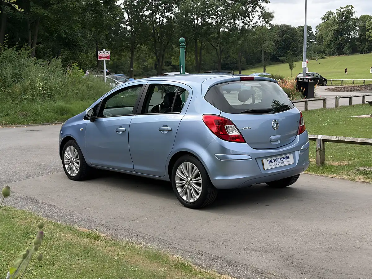 Used 2014 Vauxhall Corsa Se Blue - Interior and Exterior details 7