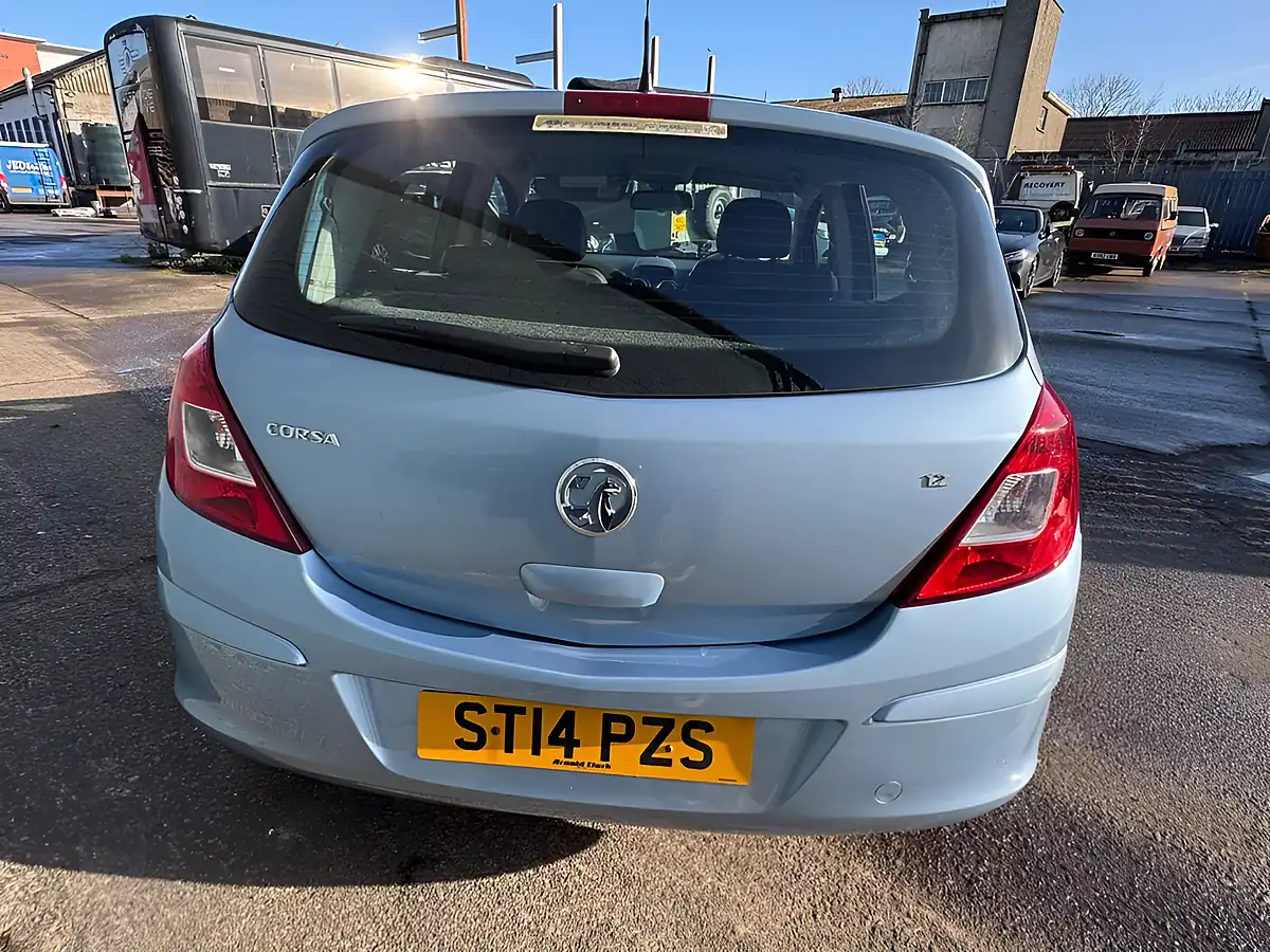 Used 2014 Vauxhall Corsa Se Blue - Interior and Exterior details 16