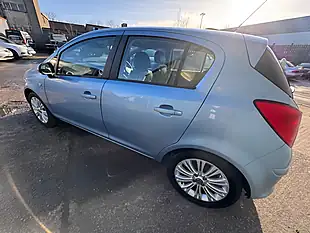 Used 2014 Vauxhall Corsa Se Blue - Interior and Exterior details 17
