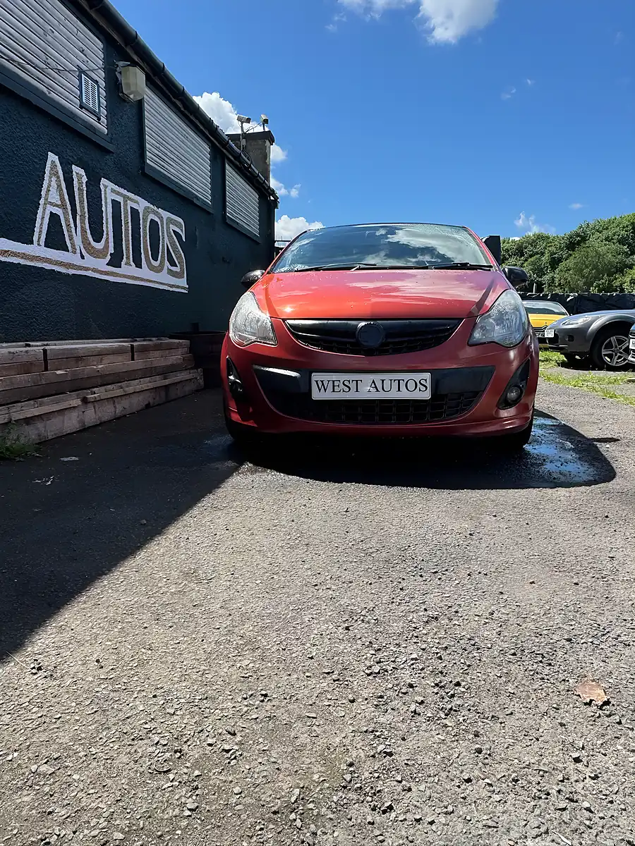 Used 2014 Vauxhall Corsa Se - Interior and Exterior details 3